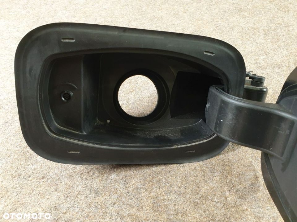 JEEP COMPASS 1.4T od 2018 roku . Klapka Wlewu Paliwa - 13