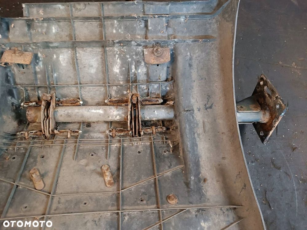 BŁOTNIK LEWY TYŁ RENAULT PREMIUM - 2