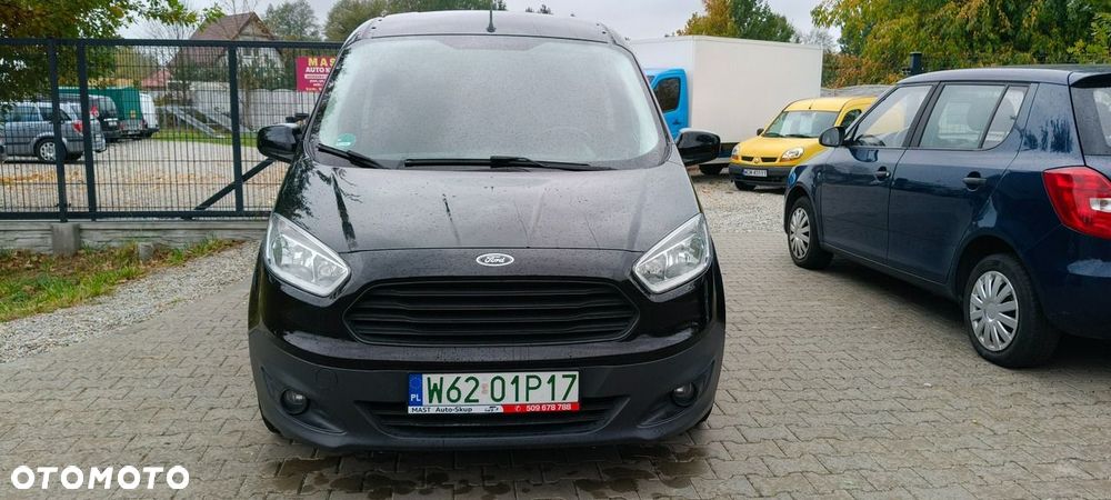 Ford Transit Courier - 11