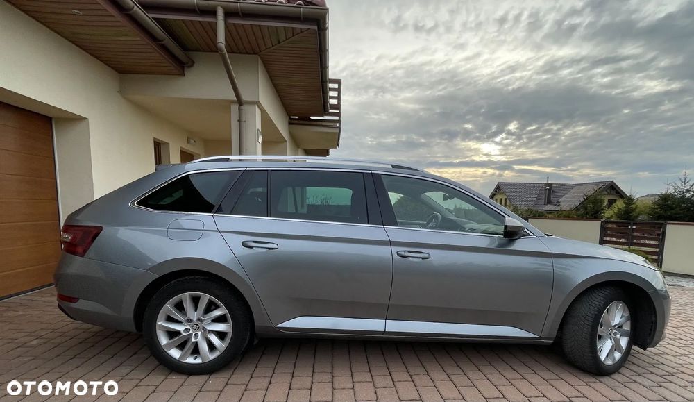 Skoda Superb 1.8 TSI Ambition DSG - 6