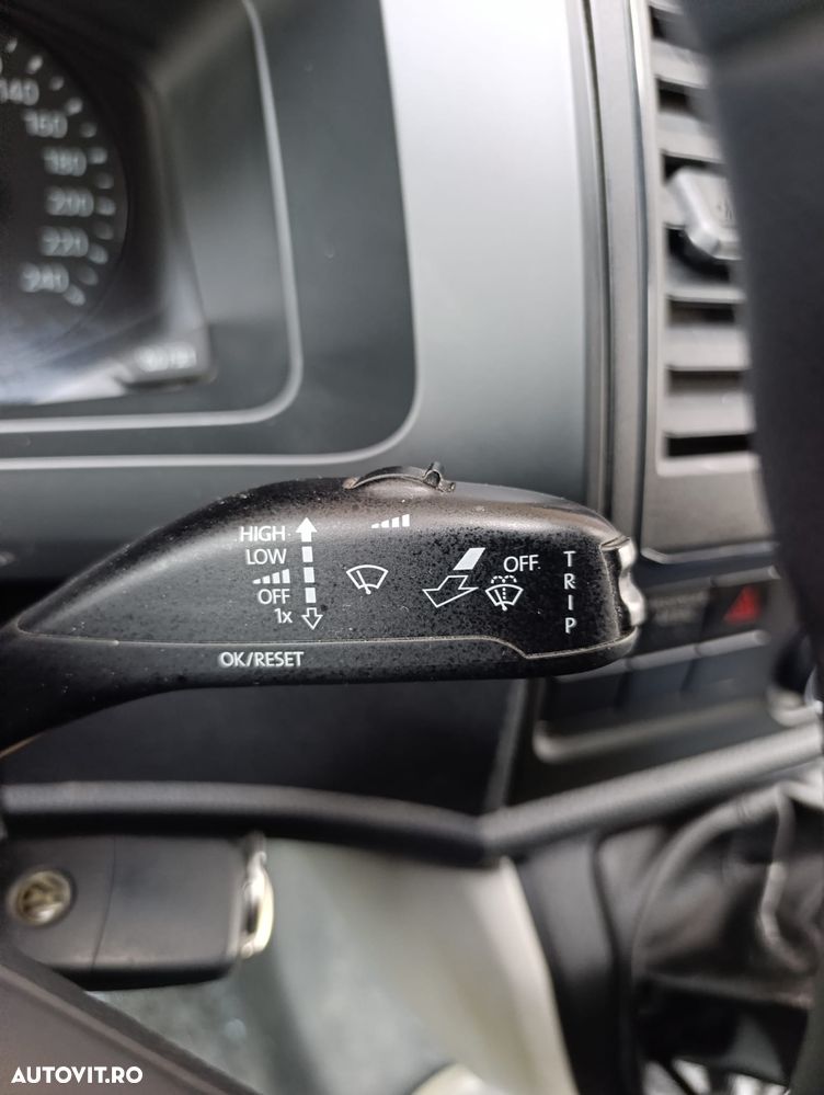 Volkswagen Transporter 2.0 75 kW KR - 10