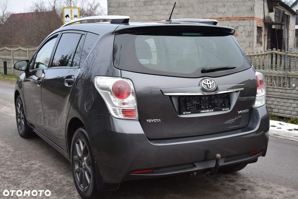 Toyota Verso 1.8 7-Sitzer Executive - 7