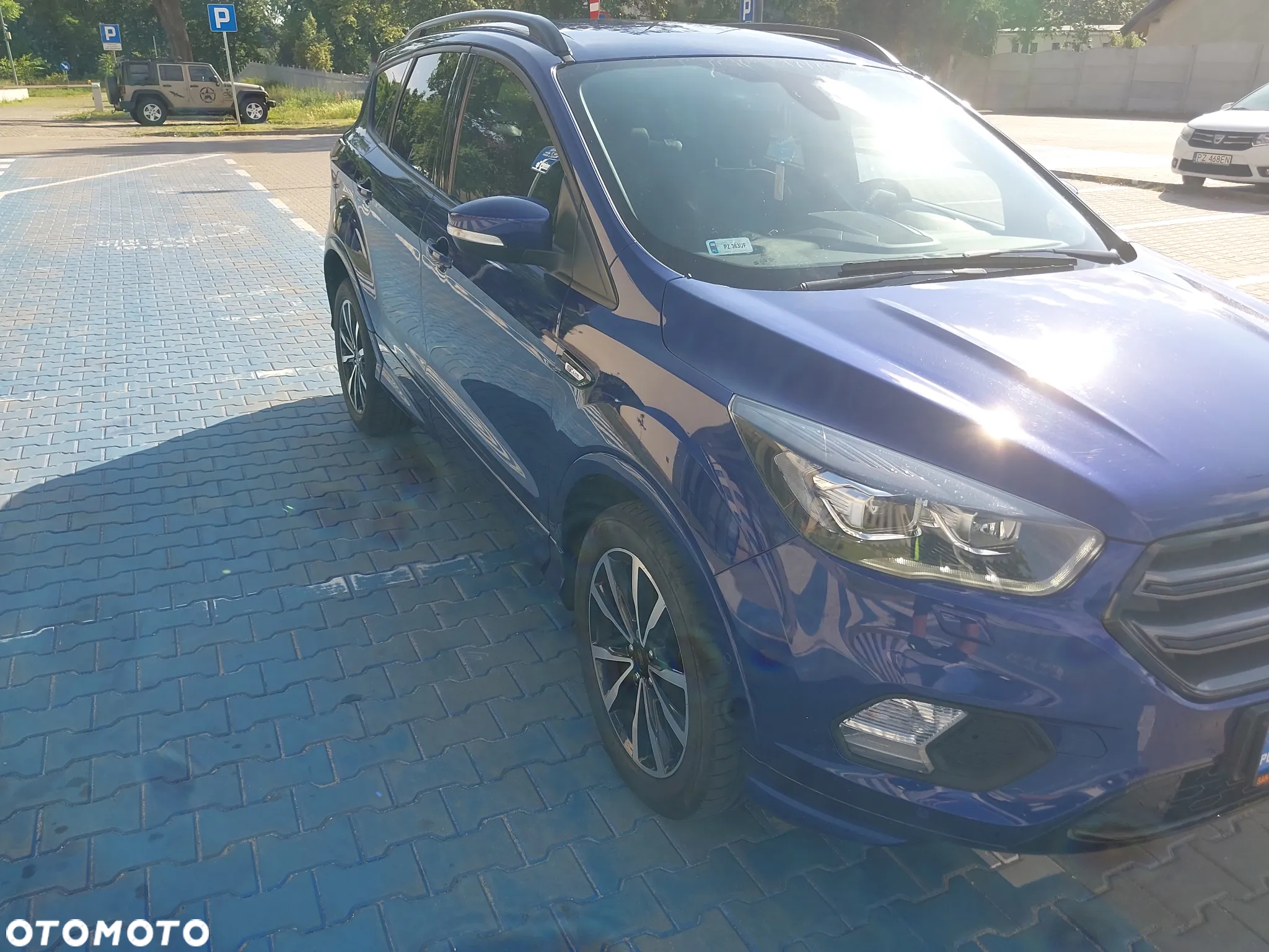 Ford Kuga 1.5 EcoBoost 2x4 ST-Line - 6