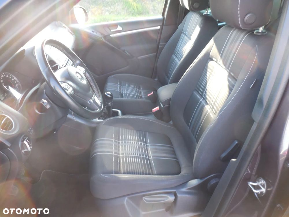 Volkswagen Tiguan 2.0 TDI SCR BlueMotion Technology Lounge Sport & Style - 19