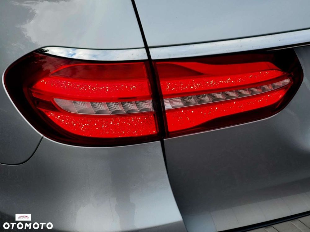 Mercedes-Benz Klasa E - 12