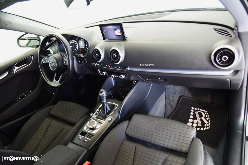 Audi A3 Sportback - 26