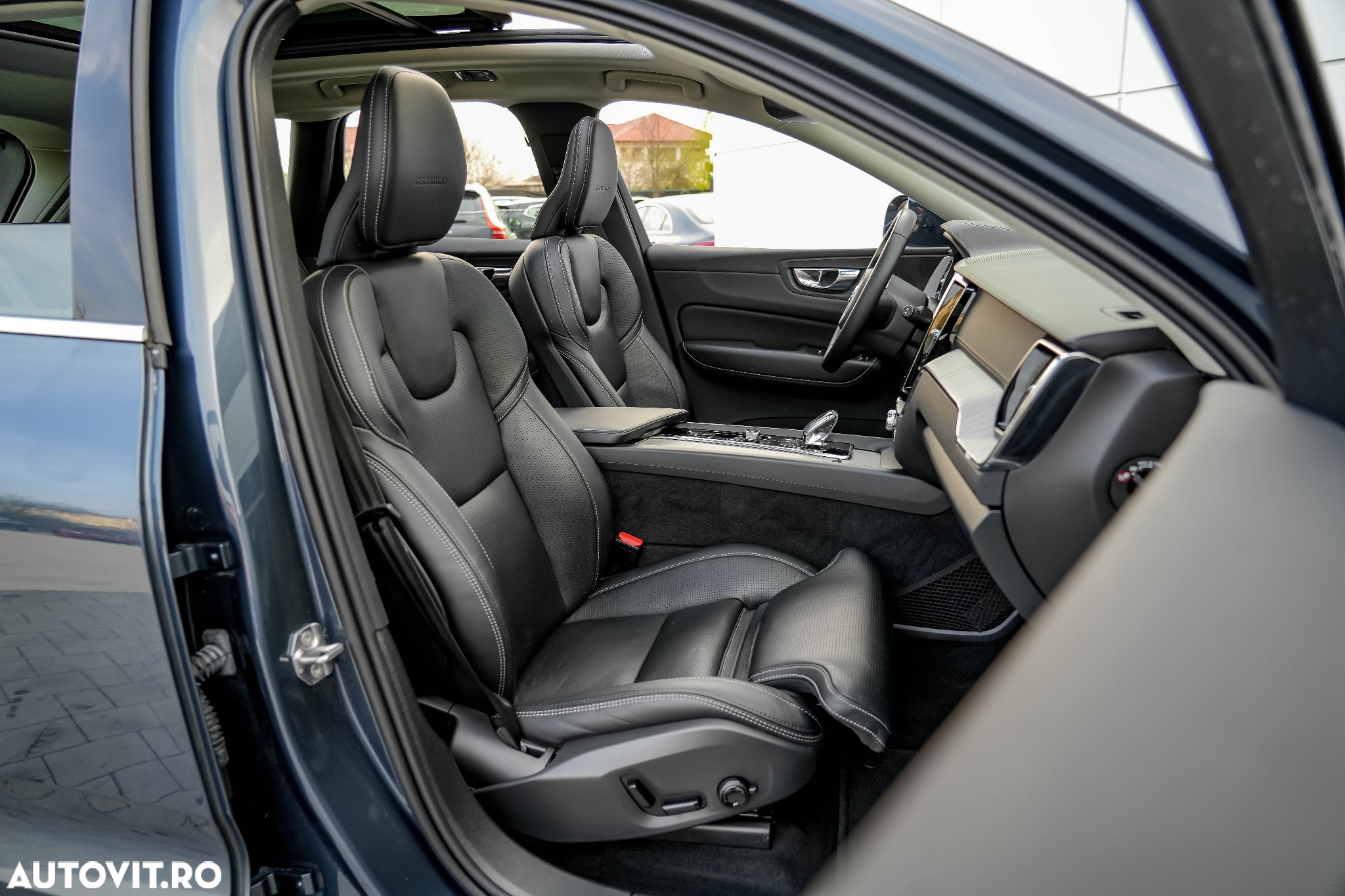 Volvo XC 60 T8 AWD Recharge Geartronic Inscription - 10