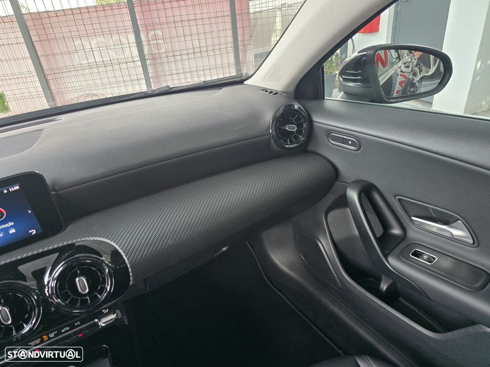 Mercedes-Benz A 200 - 18