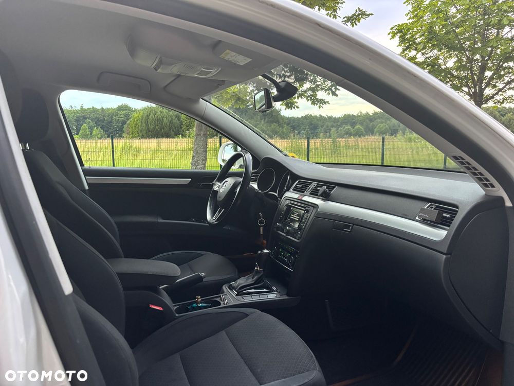 Skoda Superb 2.0 TDI Business DSG - 26