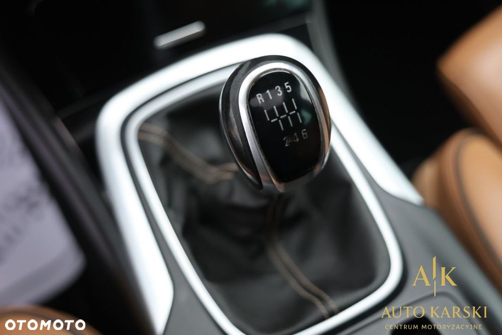 Opel Insignia - 28