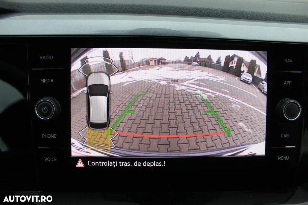 Volkswagen Taigo - 24