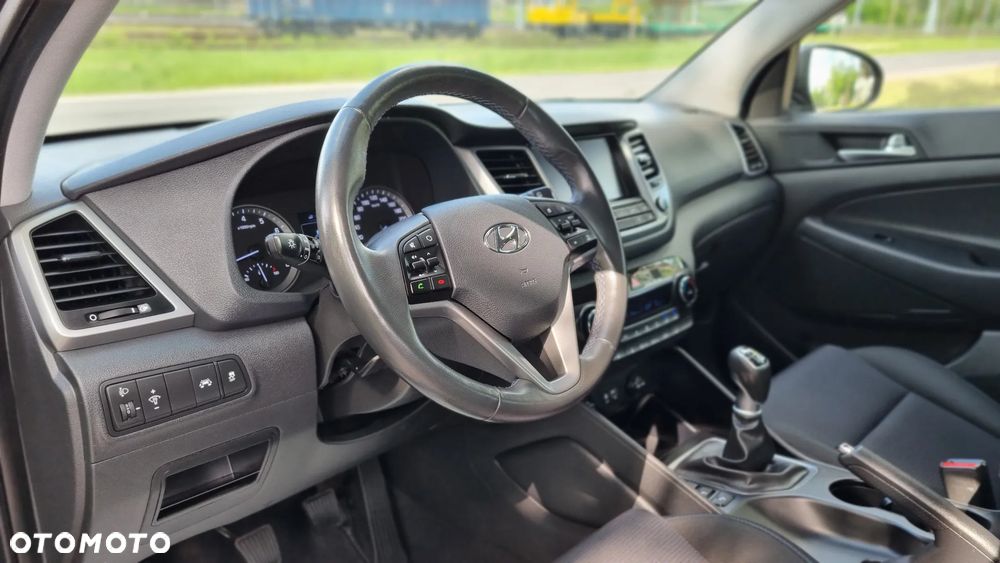 Hyundai Tucson blue 1.6 GDi 2WD Navi - 11