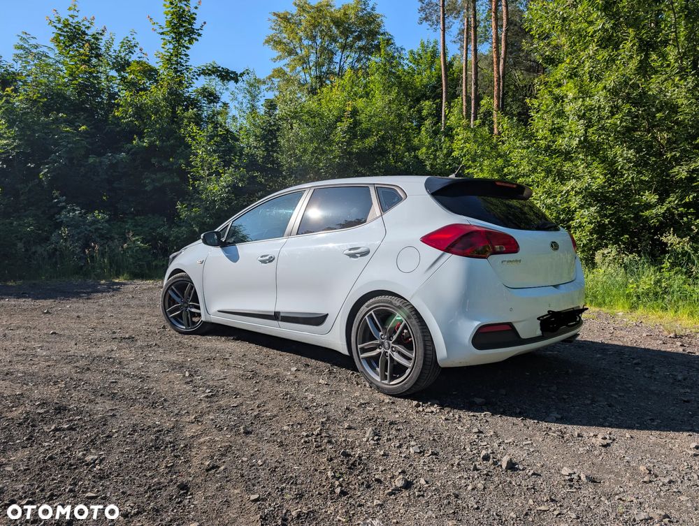 Kia Ceed 1.4 CRDi M - 11