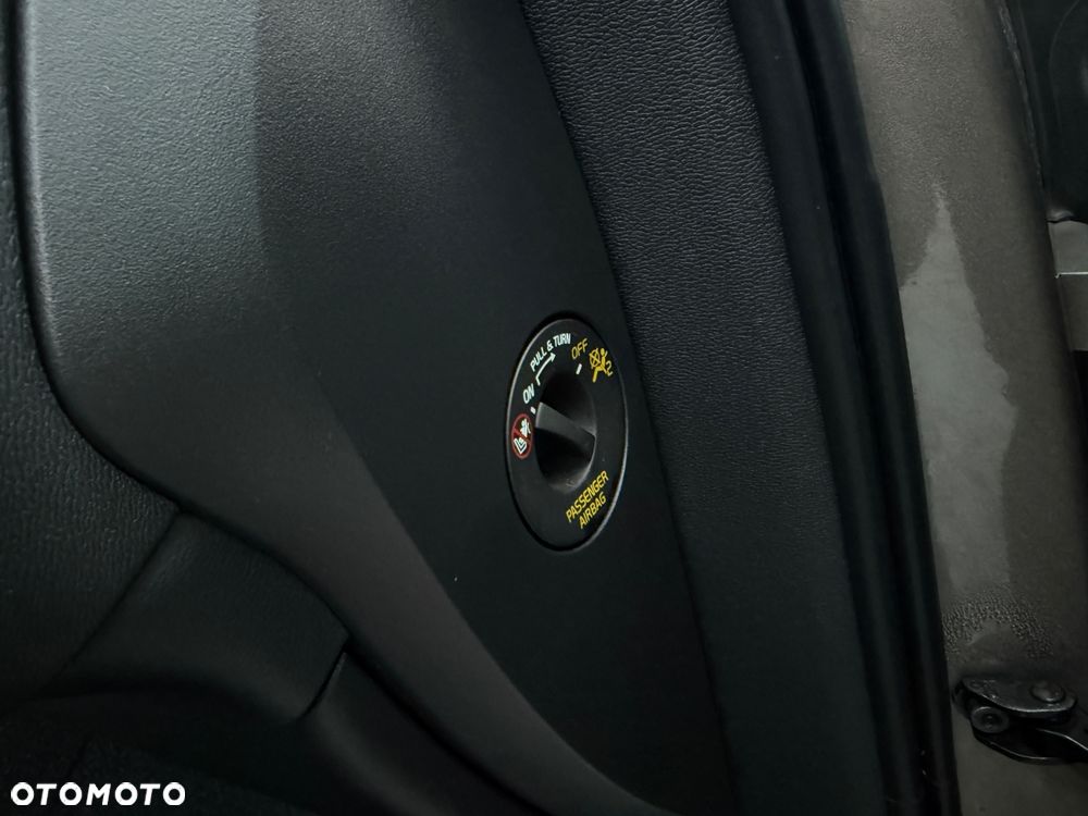 Volvo XC 40 D3 Momentum Pro - 32