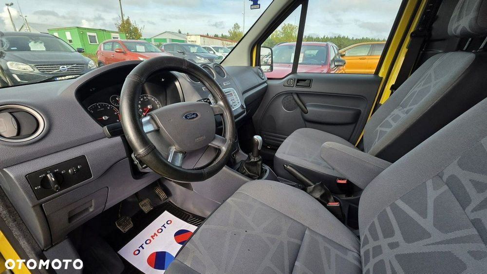 Ford Transit Connect - 10