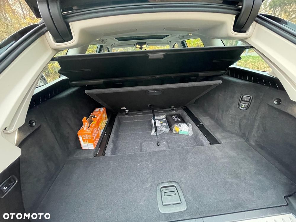 BMW Seria 5 520d Sport - 28