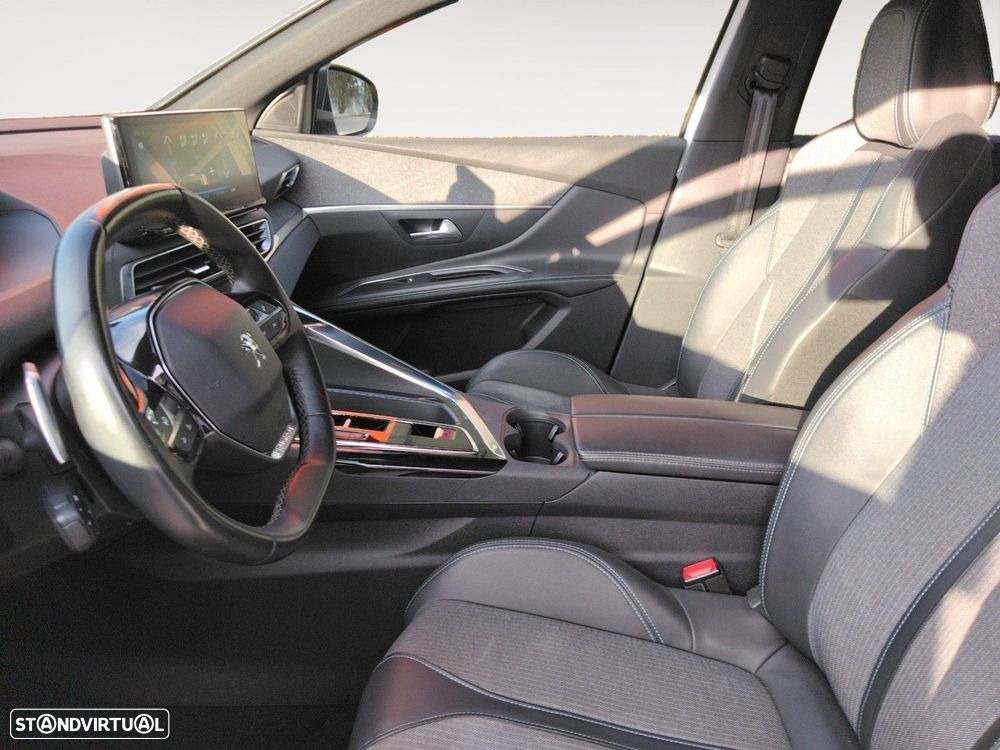 Peugeot 5008 1.5 BlueHDi Allure Pack EAT8 - 9