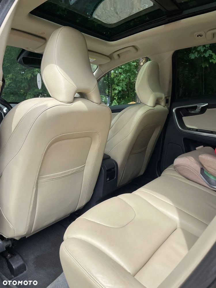 Volvo XC 60 D4 Geartronic Summum - 12