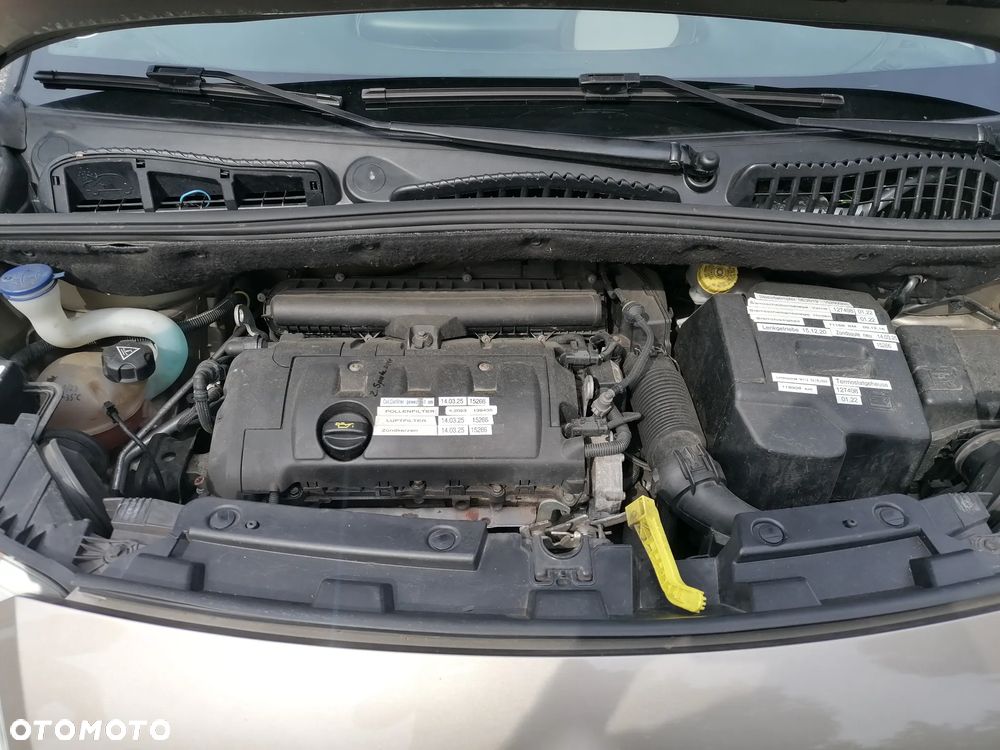 Citroën C3 Picasso 1.4i Exclusive - 7