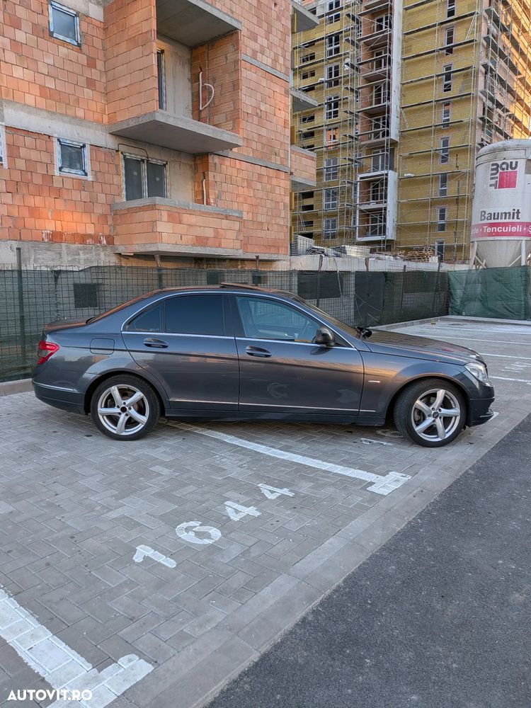 Mercedes-Benz C - 3