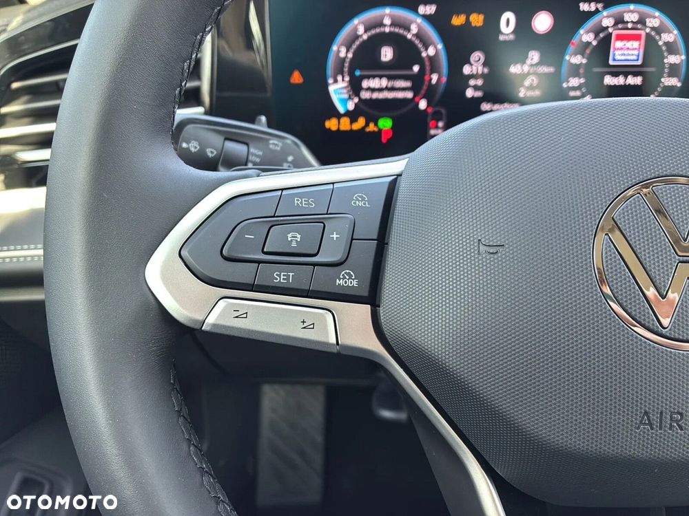 Volkswagen Passat - 19