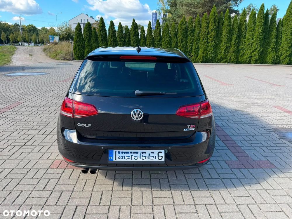 Volkswagen Golf - 10