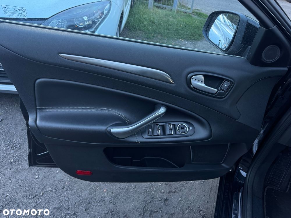Ford Mondeo - 23
