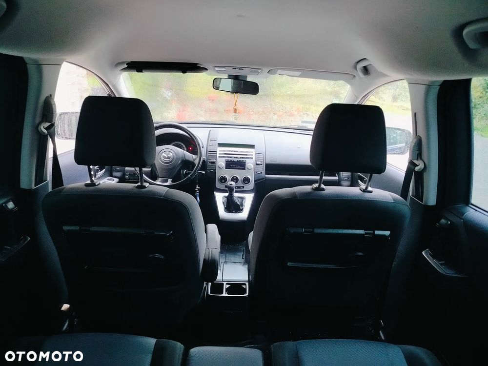 Mazda 5 - 8