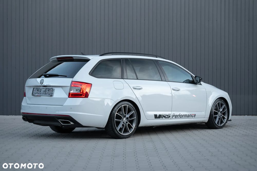 Skoda Octavia 2.0 TDI RS DSG - 7