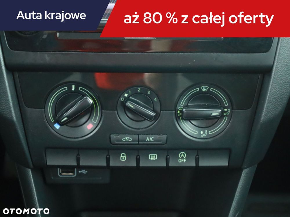 Skoda RAPID - 12