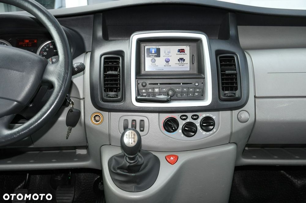 Renault Trafic - 23