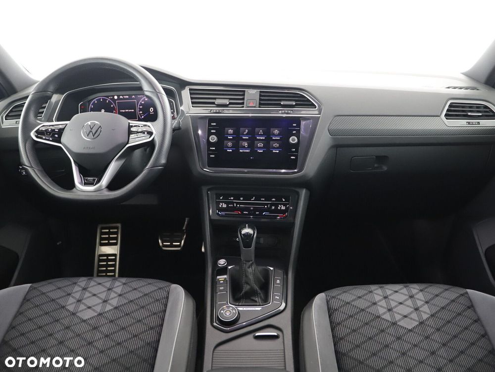 Volkswagen Tiguan - 9