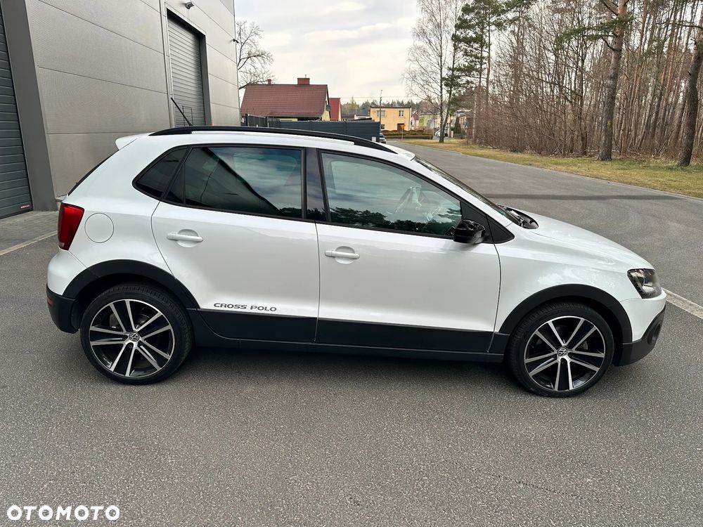 Volkswagen Polo 1.6 TDI Cross Urban White - 8