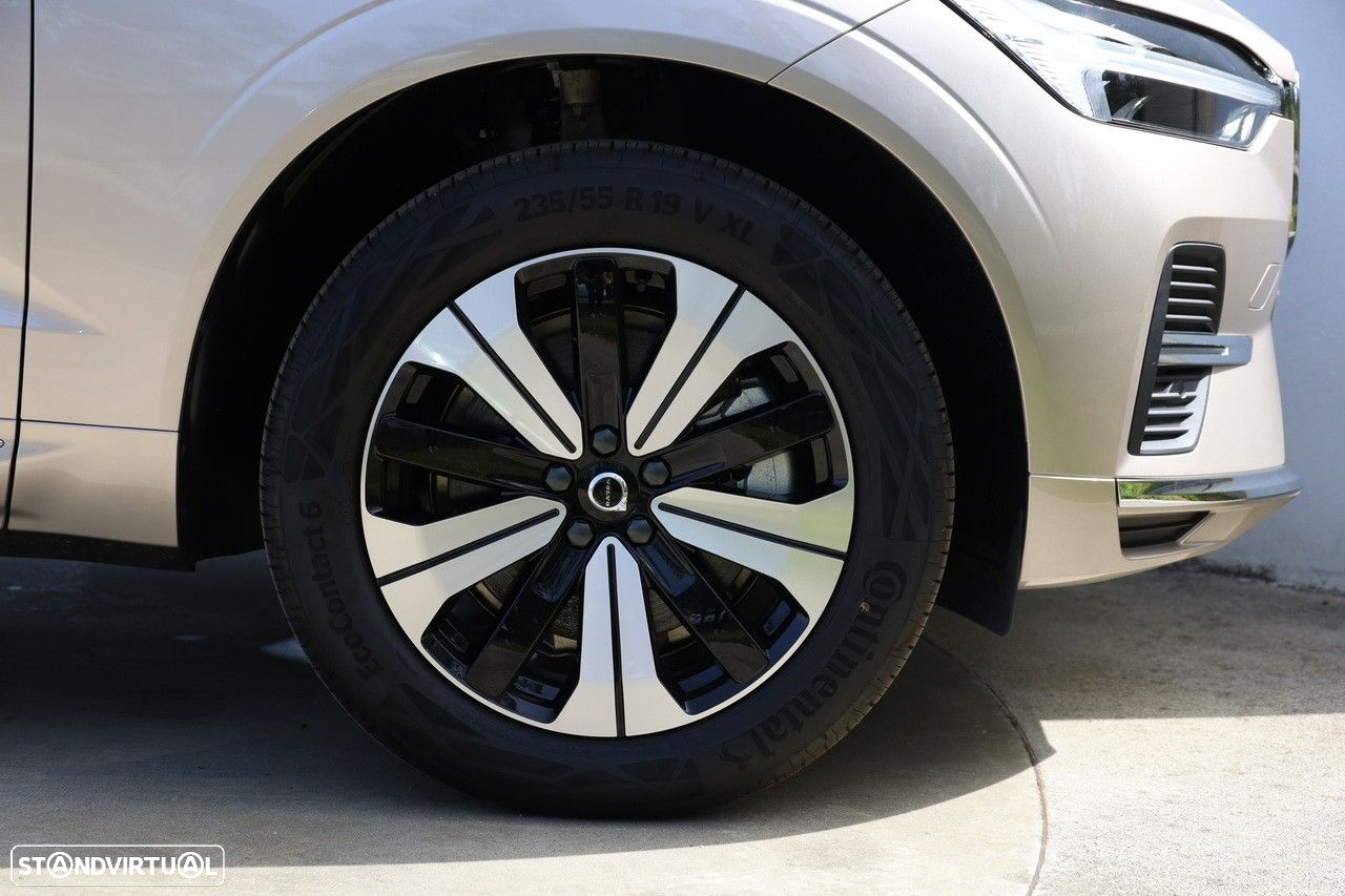 Volvo XC 60 2.0 B4 Plus Bright - 25