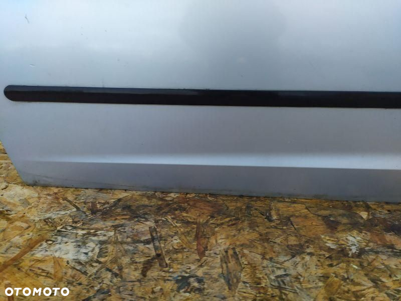 DRZWI LWEW KIEROWCY SREBRNE OPEL CORSA C 3D - 2