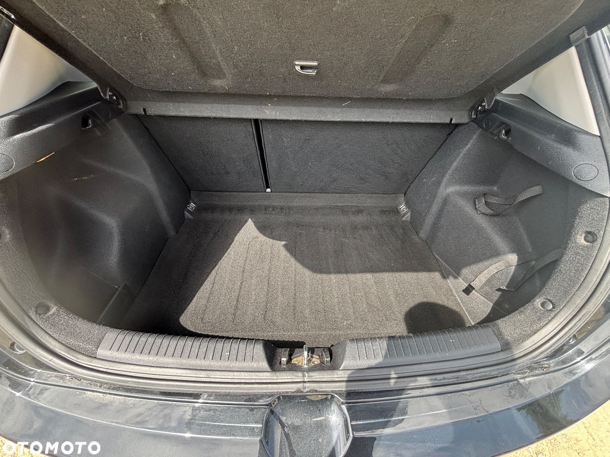 Kia Ceed 1.4 CVVT SW Dream-Team Edition - 12