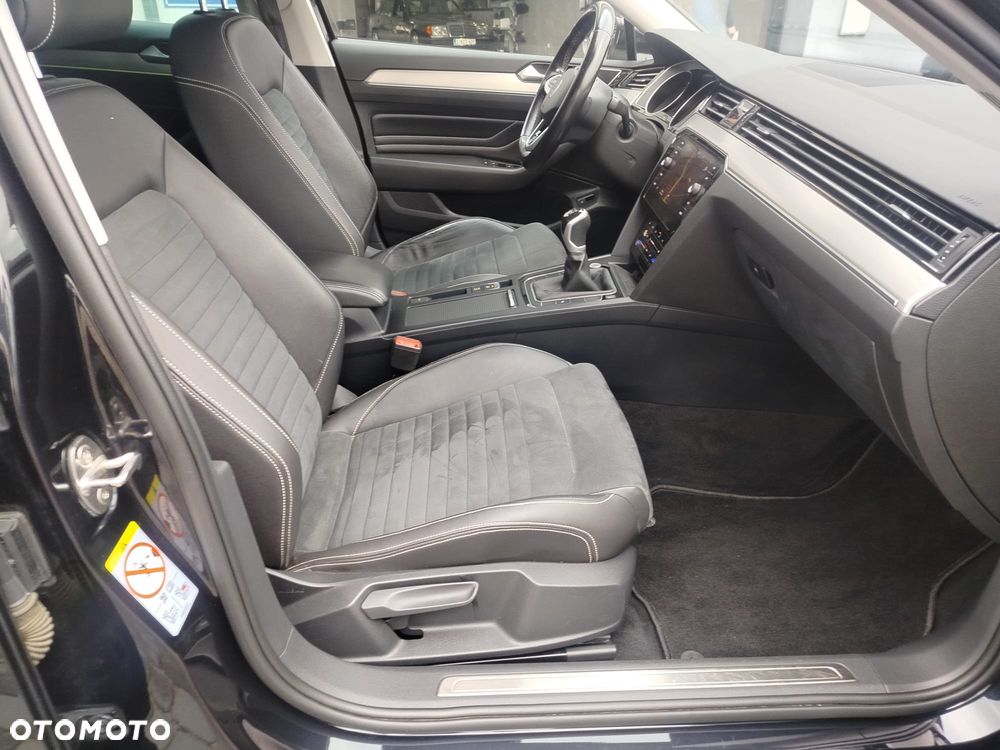 Volkswagen Passat - 24