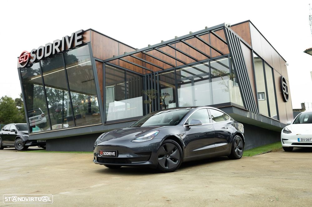 Tesla Model 3 Standard Range Plus RWD - 1