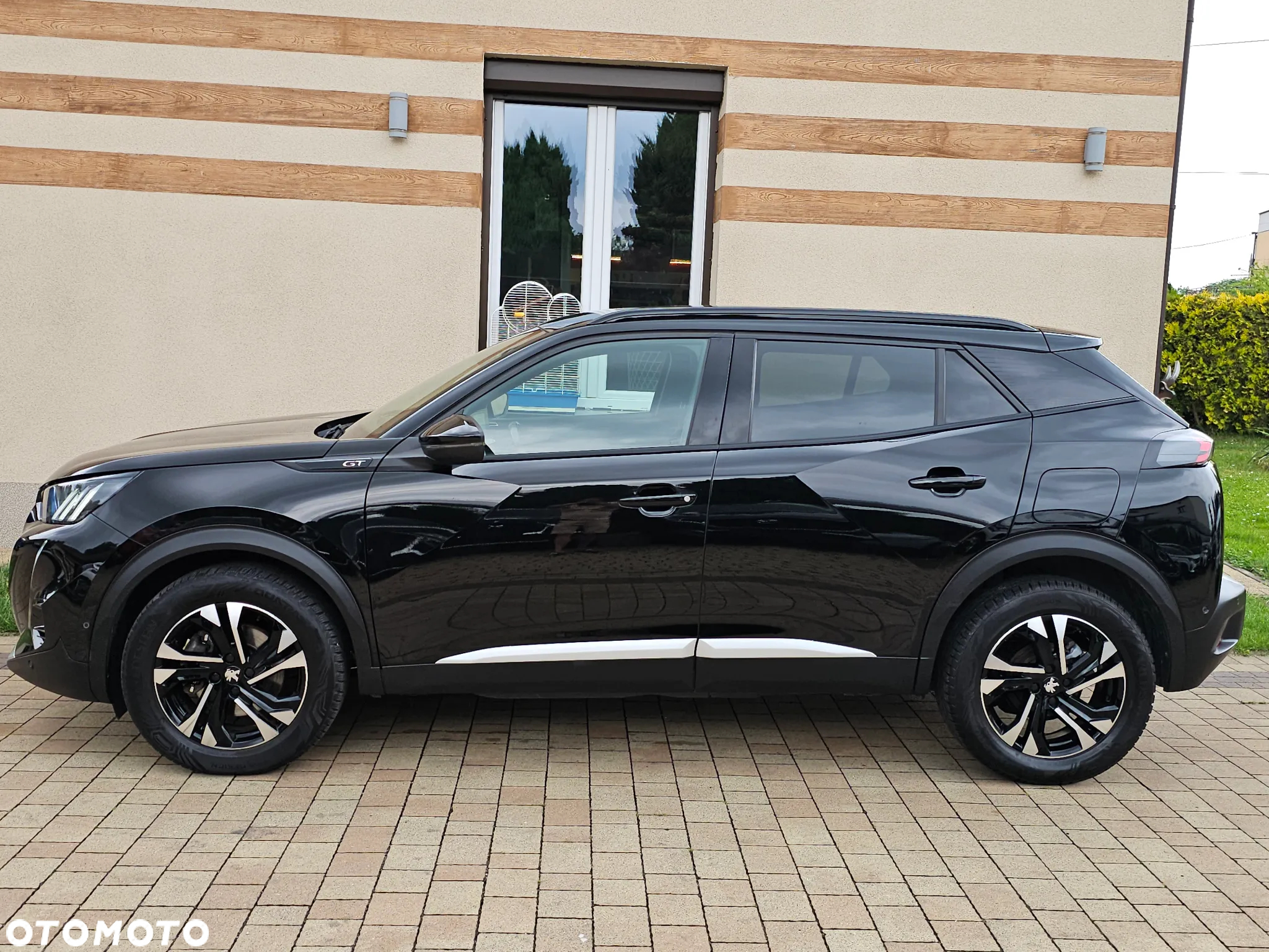 Peugeot 2008 1.5 BlueHDi GT S&S EAT8 - 12