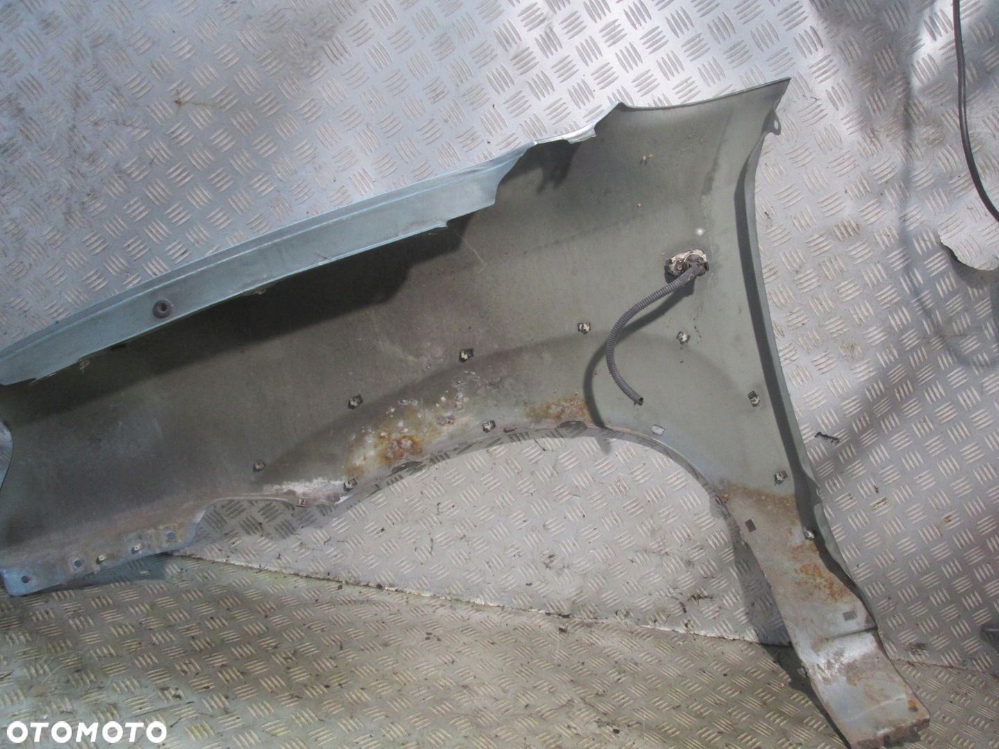 BŁOTNIK PRAWY PRZÓD PRZEDNI HYUNDAI TUCSON I 04- KOD LAKIERU BU - 3