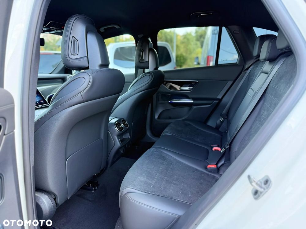 Mercedes-Benz GLC - 26