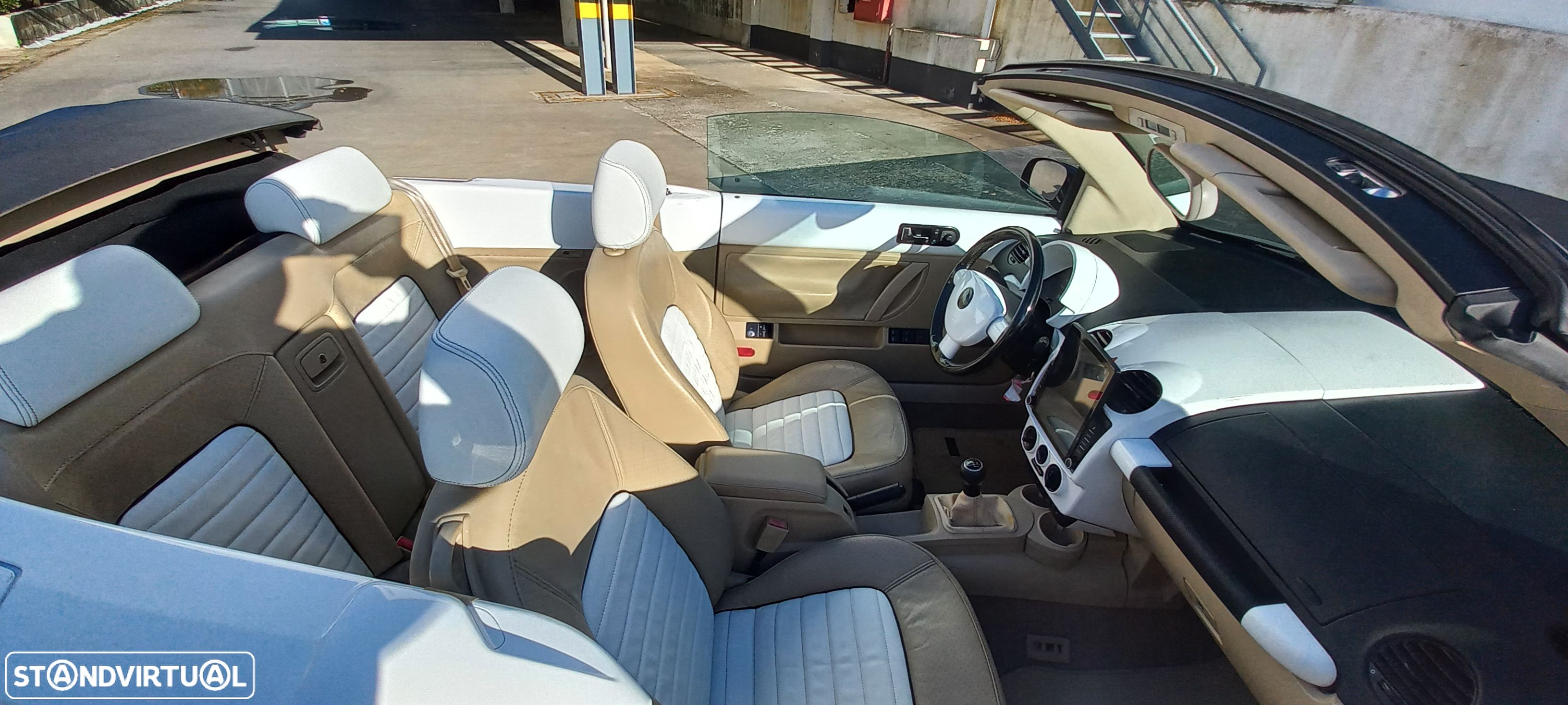 VW New Beetle Cabriolet 1.9 TDi Top Couro - 1