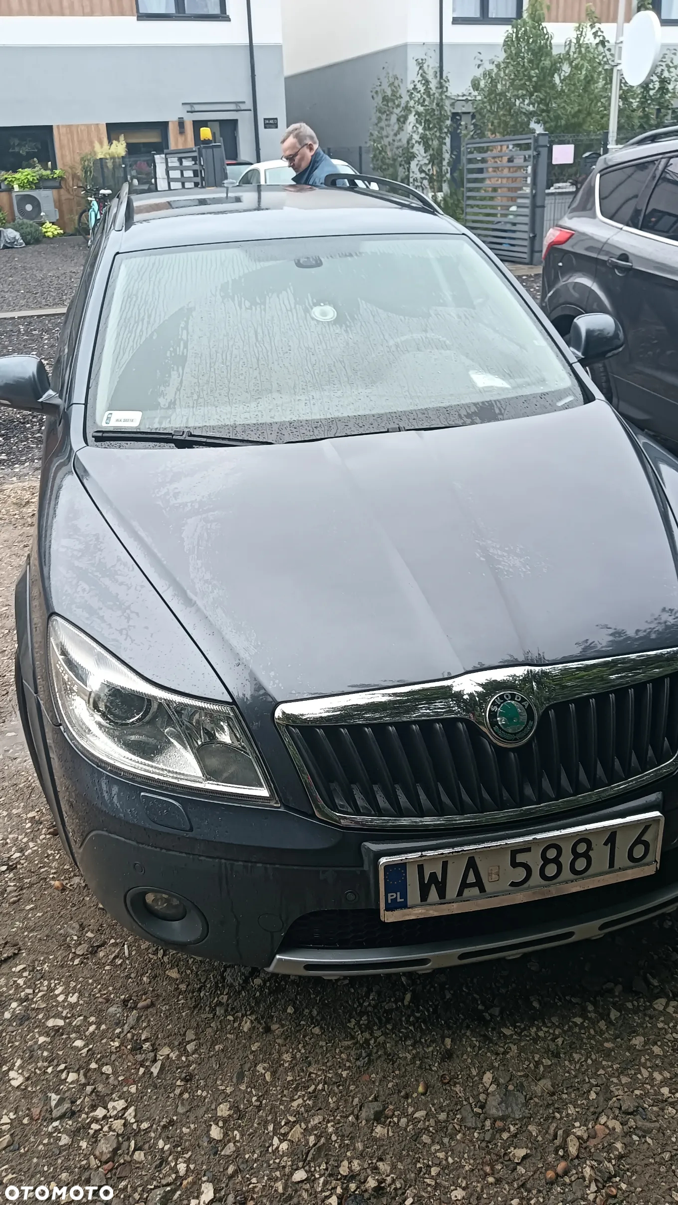 Skoda Octavia Scout 2.0 TDI DPF DSG - 2