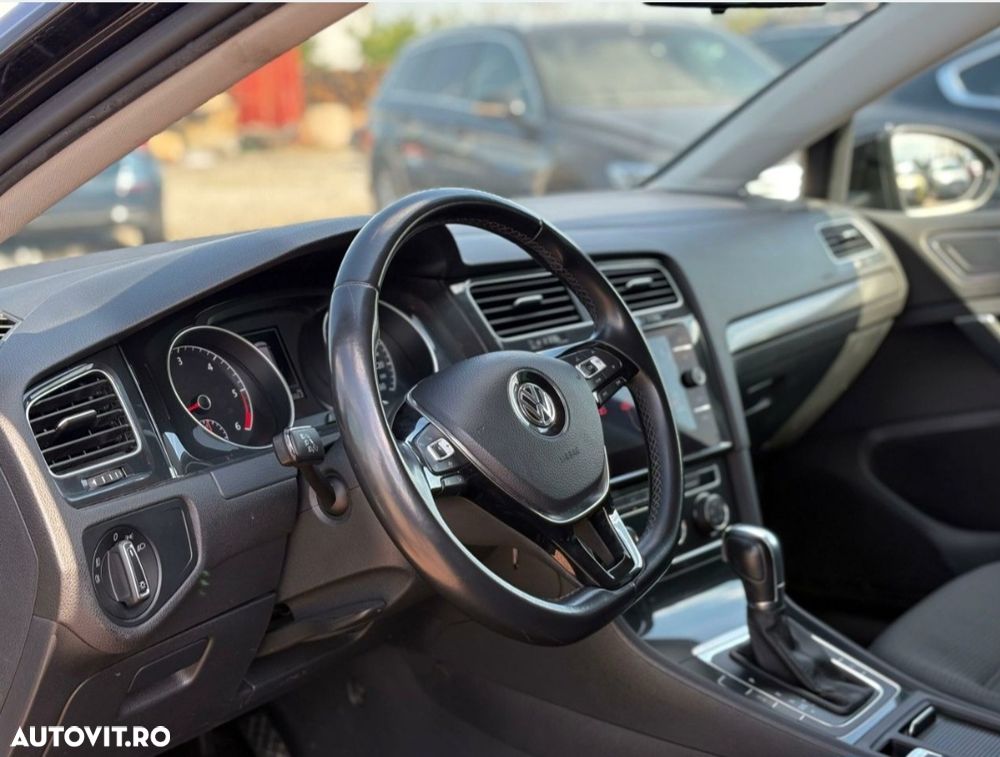 Volkswagen Golf 1.6 TDI DSG Highline - 3