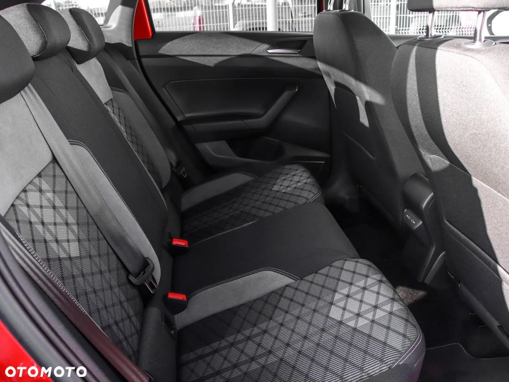 Volkswagen Taigo 1.5 TSI ACT R-Line DSG - 14