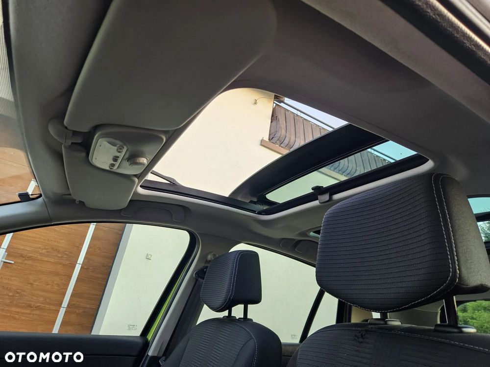 Renault Clio 1.2 16V 75 Grandtour Expression - 24