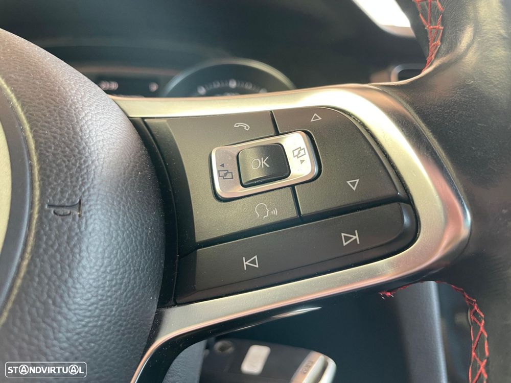 VW Golf 2.0 TSi GTi DSG Performance - 19