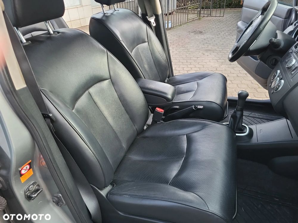 Nissan Tiida 1.6 Visia - 30