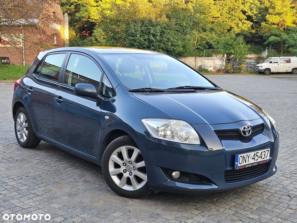 Toyota Auris 1.4 D-4D Life+ - 1