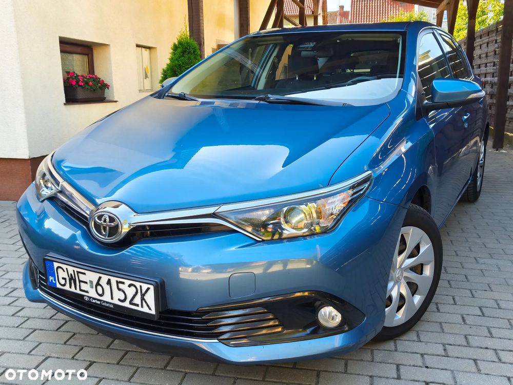Toyota Auris 1.6 Premium - 11